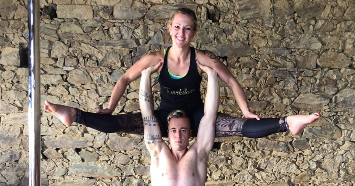 Couple Explains How They Fell In Love While Training Together At A Pole-Dancing Class