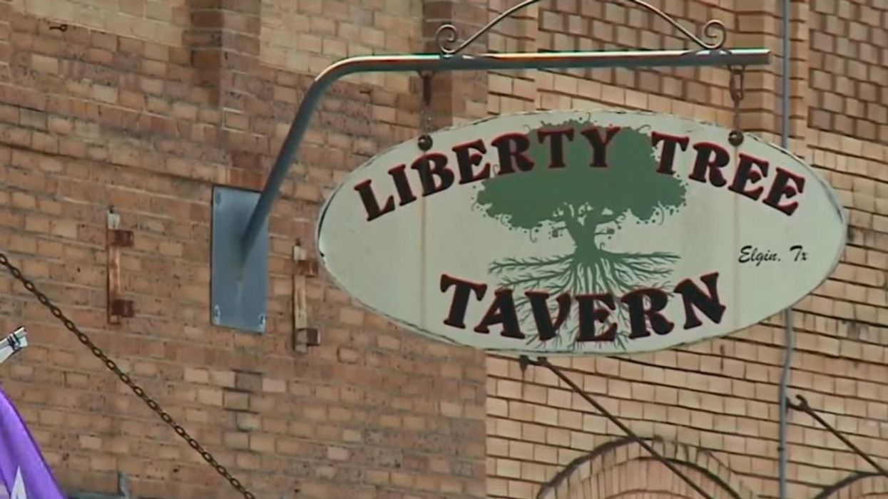 Texas Bar Faces Backlash For Banning Patrons From Wearing Face Masks In Effort To Curb 'Wannabe Snitch Patrols'