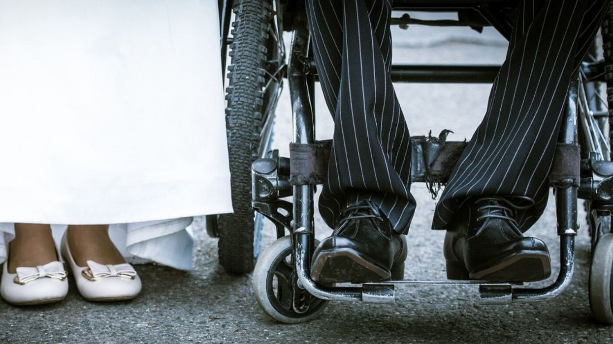 Bride Asks If She's Wrong For Not Wanting Her Wheelchair-Bound Dad To 'Walk' Her Down The Aisle