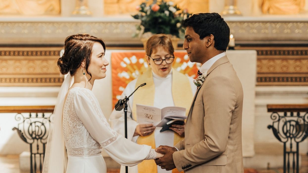 Nurse And Doctor Get Married At Hospital Where They Work After Pandemic Cancels Their Wedding