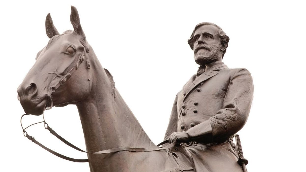 Guy Angers His Civil War Enthusiast Uncle After Pretending He Was Taught That Robert E. Lee Was Gay