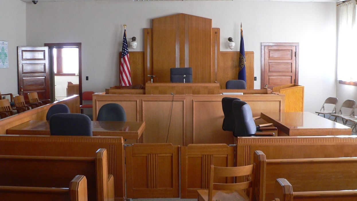 Lawyers and Others Share The Exact Moment They Knew A Client Was Royally F**ked