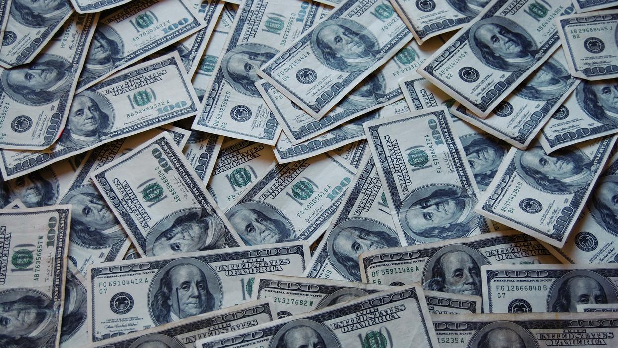 People Explain Which Things Signaled A Family Had A Lot Of Money As A Kid