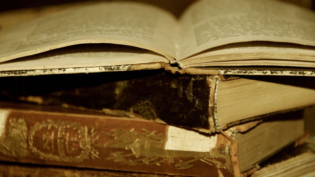 People Share The NSFW Details That Are Usually Left Out Of History Books