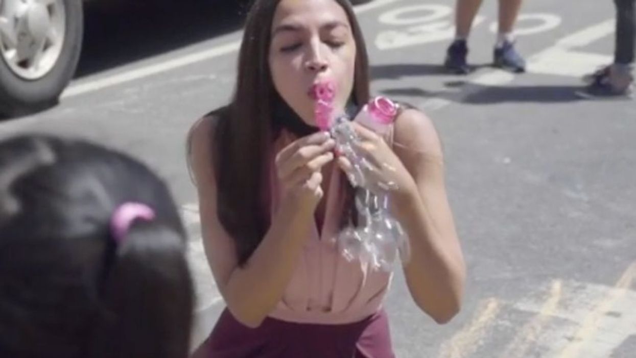 Right Wingers Tried Accusing AOC of Blowing Virus Bubbles at a Little Girl and Got Promptly Shut Down