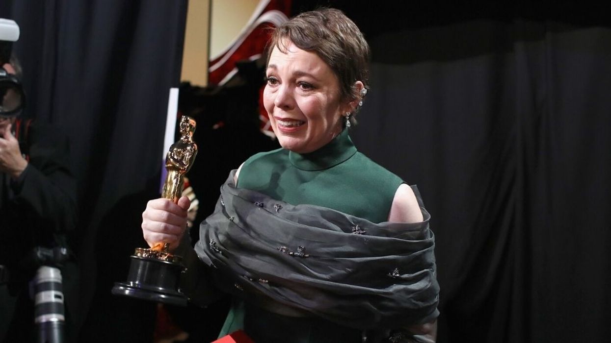 Video Shows How Olivia Colman's Oscars Speech Hilariously Predicted The Mess That Is 2020