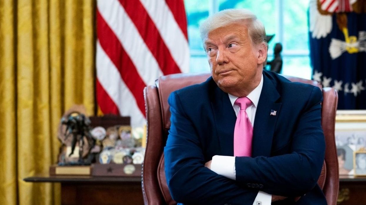 Right-Wing Artist's Bonkers Portrait Of Trump Praying With Historical Figures Gets Hilarious Photoshop Treatment