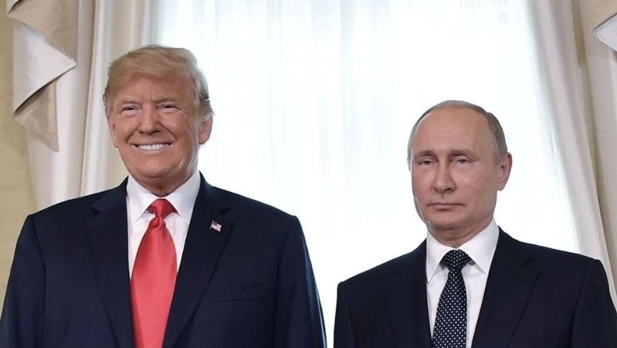 Trump Is Getting Brutally Roasted After 2007 'Fan' Letter He Wrote to Vladimir Putin Emerges