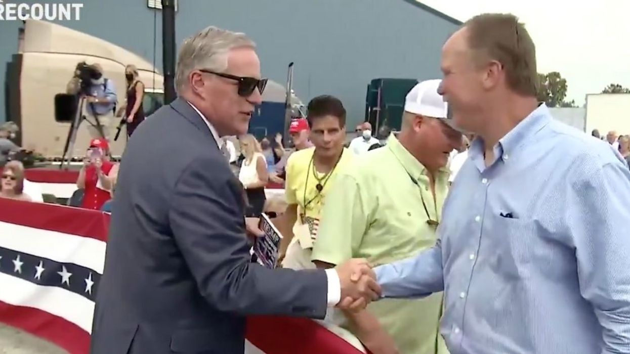 Trump's Chief Of Staff Blasted After Openly Flouting Social Distance Protocol To Greet Supporters