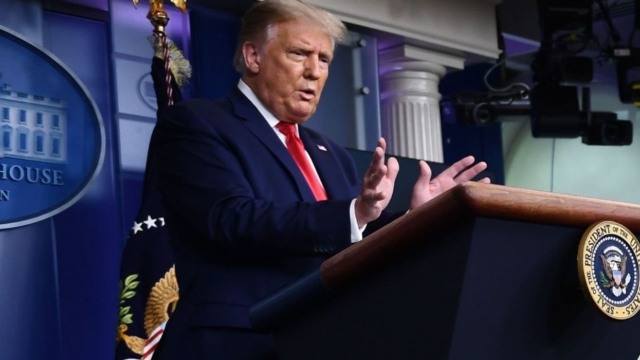 Body Language Expert Breaks Down the Moment You Know Trump Is Lying About Biden During Press Briefing