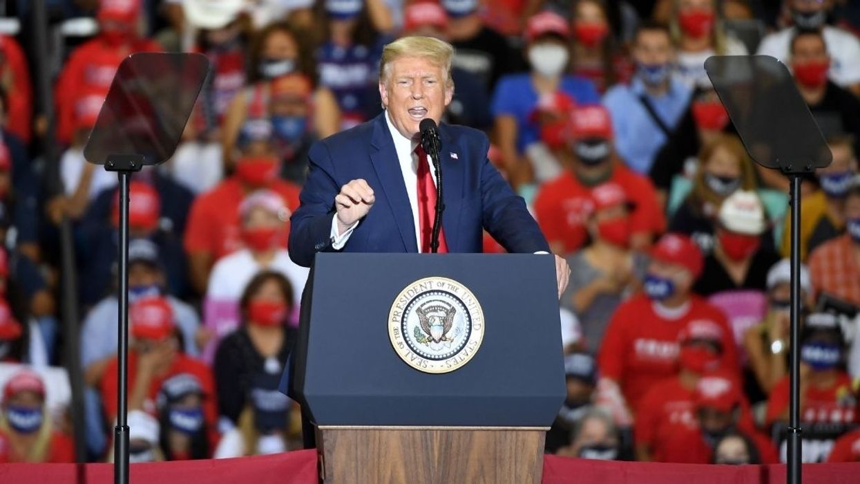 Nevada Governor Perfectly Shames Trump for Holding Indoor Campaign Rally in Epic Twitter Thread