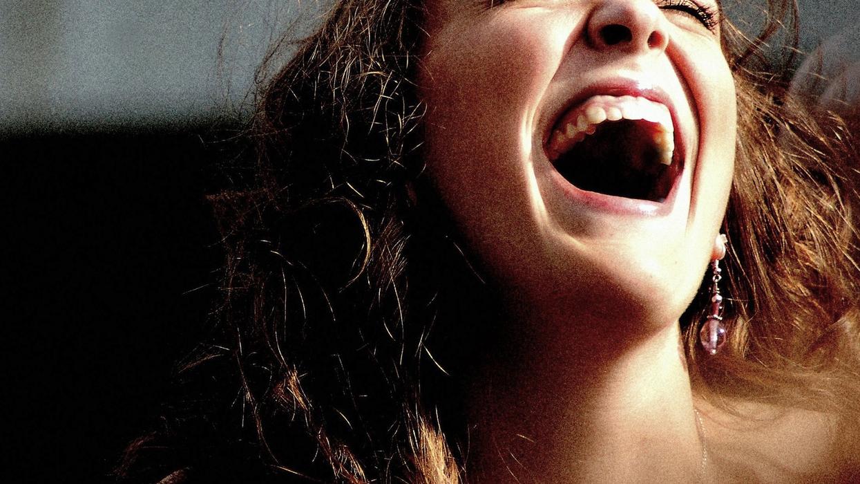 Dad Furious After His Teenage Daughter Calls Him Ugly To His Face And His Wife Just Laughs It Off