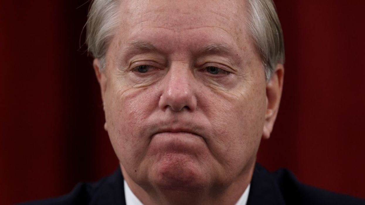 Lindsey Graham Dragged For Having To Go On Fox News To Beg Viewers For Campaign Money