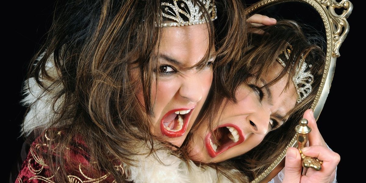 People Explain Which Things People Do In Public That Send Them Into A Rage