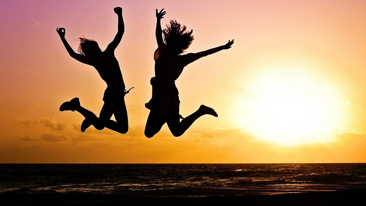 People Share Which Things Everyone Should Do In Their 20s To Avoid Regret Later In Life