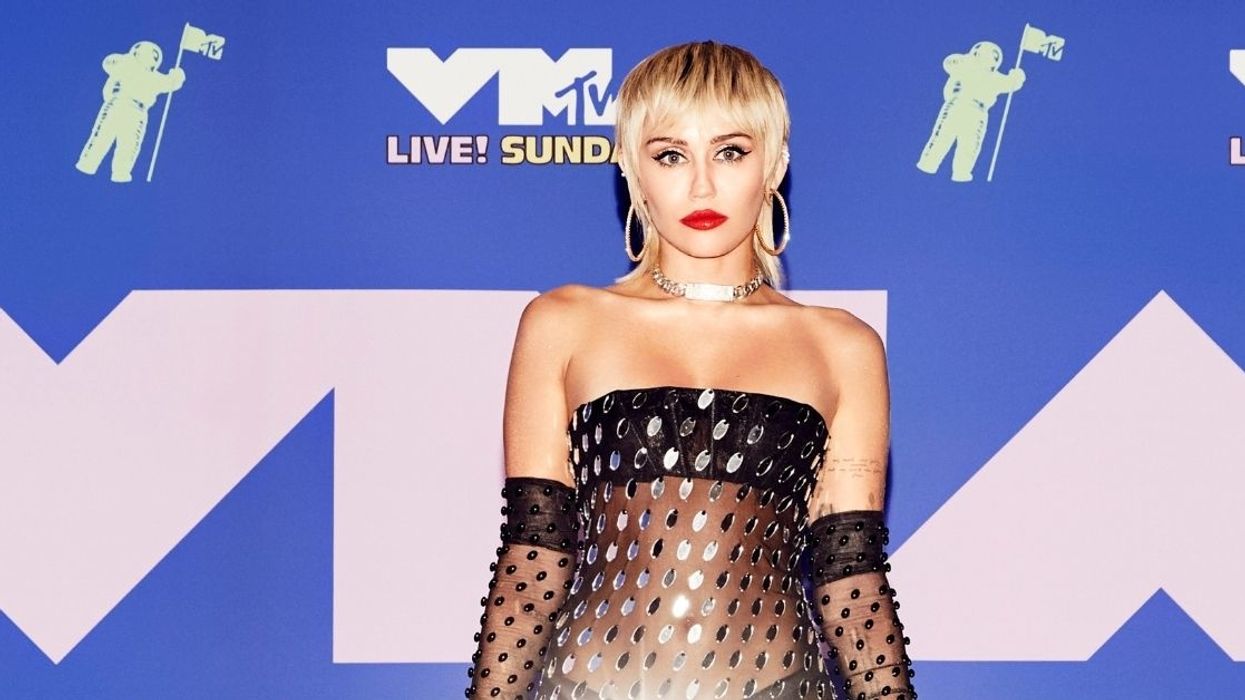 Miley Cyrus Claims She Was Once 'Chased Down By Some Sort Of UFO'—Or She Was Just Really High