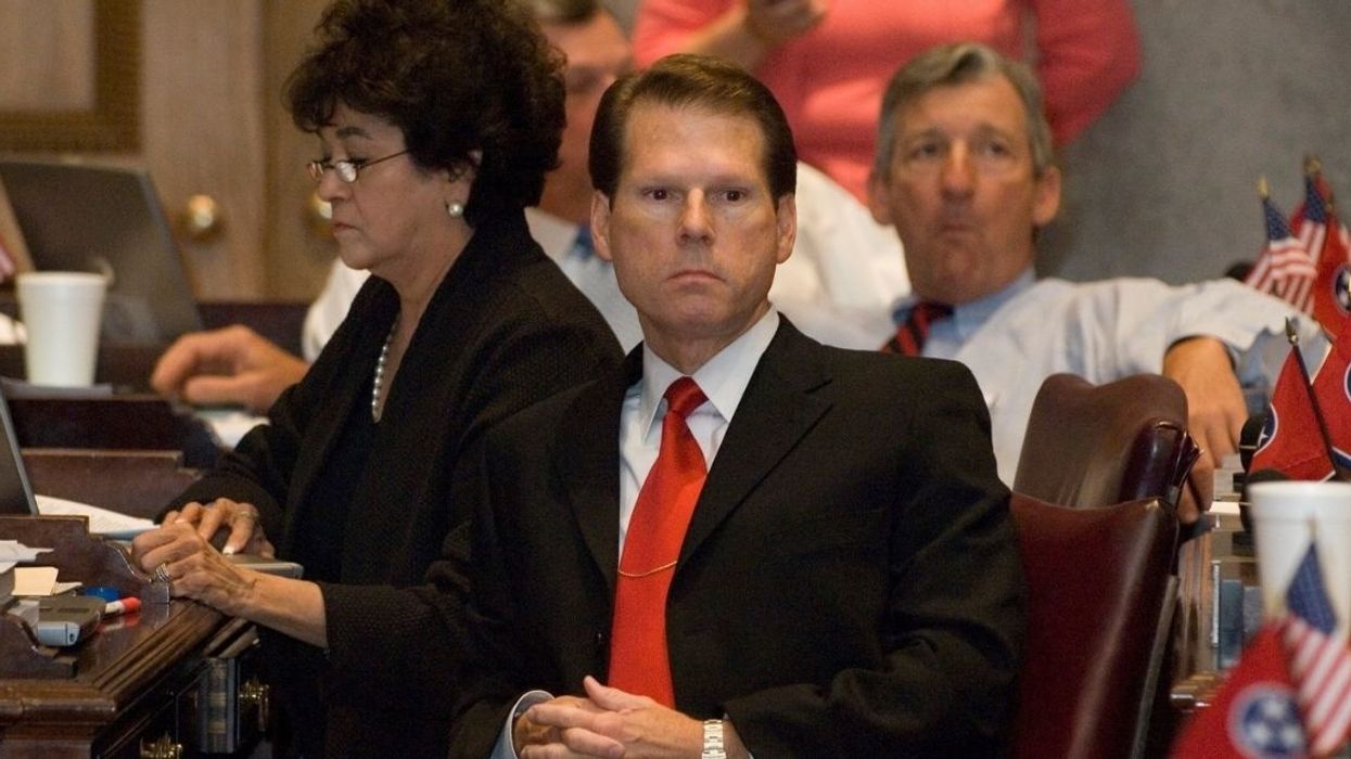 GOP Tennessee Lawmaker Defends Prescribing Opioids To Second Cousin Who Was Also His Lover