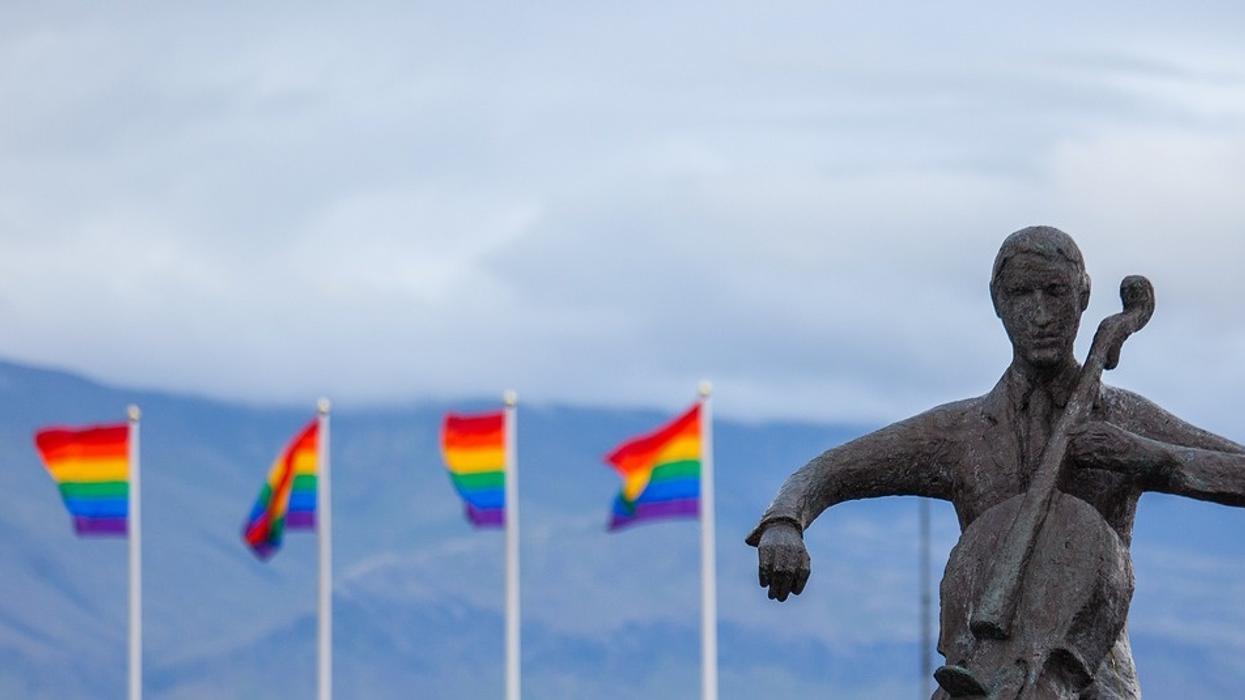 LGBTQ+ People Explain Which Things They Deal With On A Regular Basis That Straight People May Not Realize