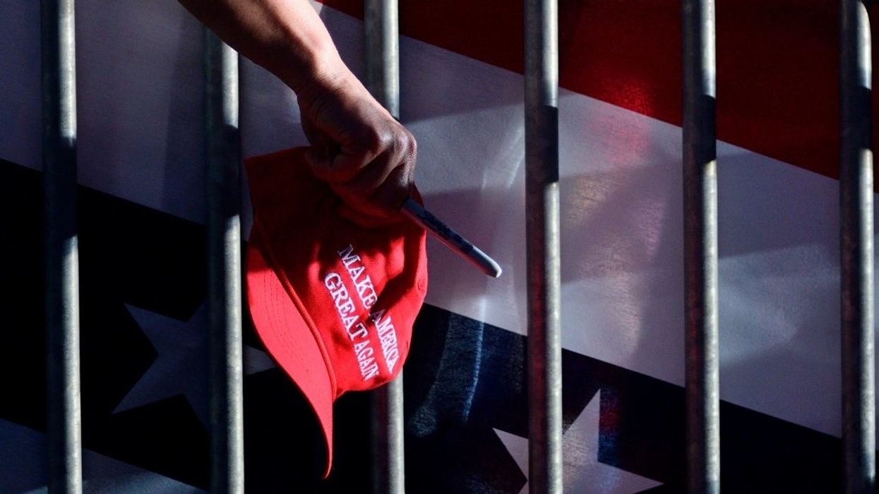 Conservatives' Claim That Sharpies Were Planted In Arizona To Invalidate Trump Votes Gets Debunked