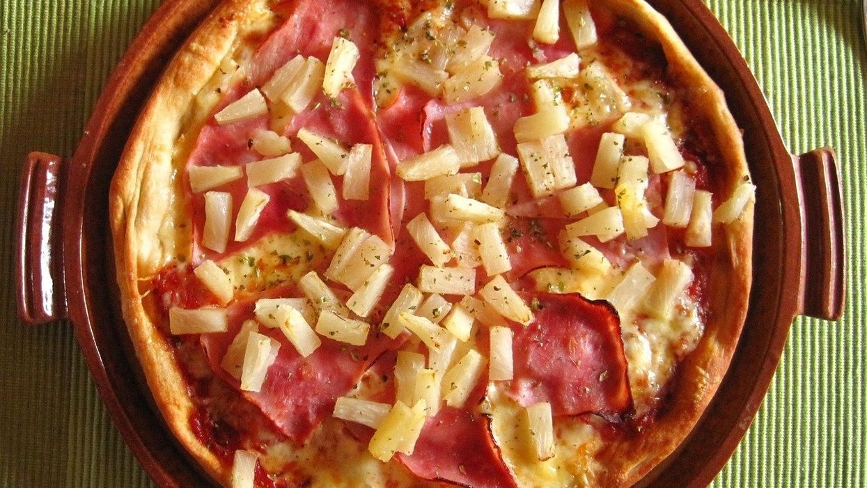 Hawaiians Describe How They Really Feel About Hawaiian Pizza