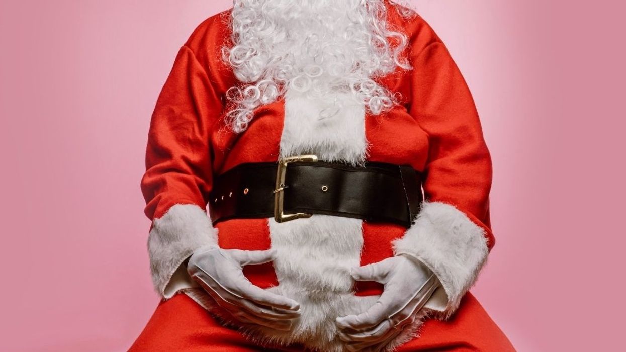 Teen Upset After His Stepmom Wants Him To Dress As Santa For Their Christmas Card Because He Gained Weight