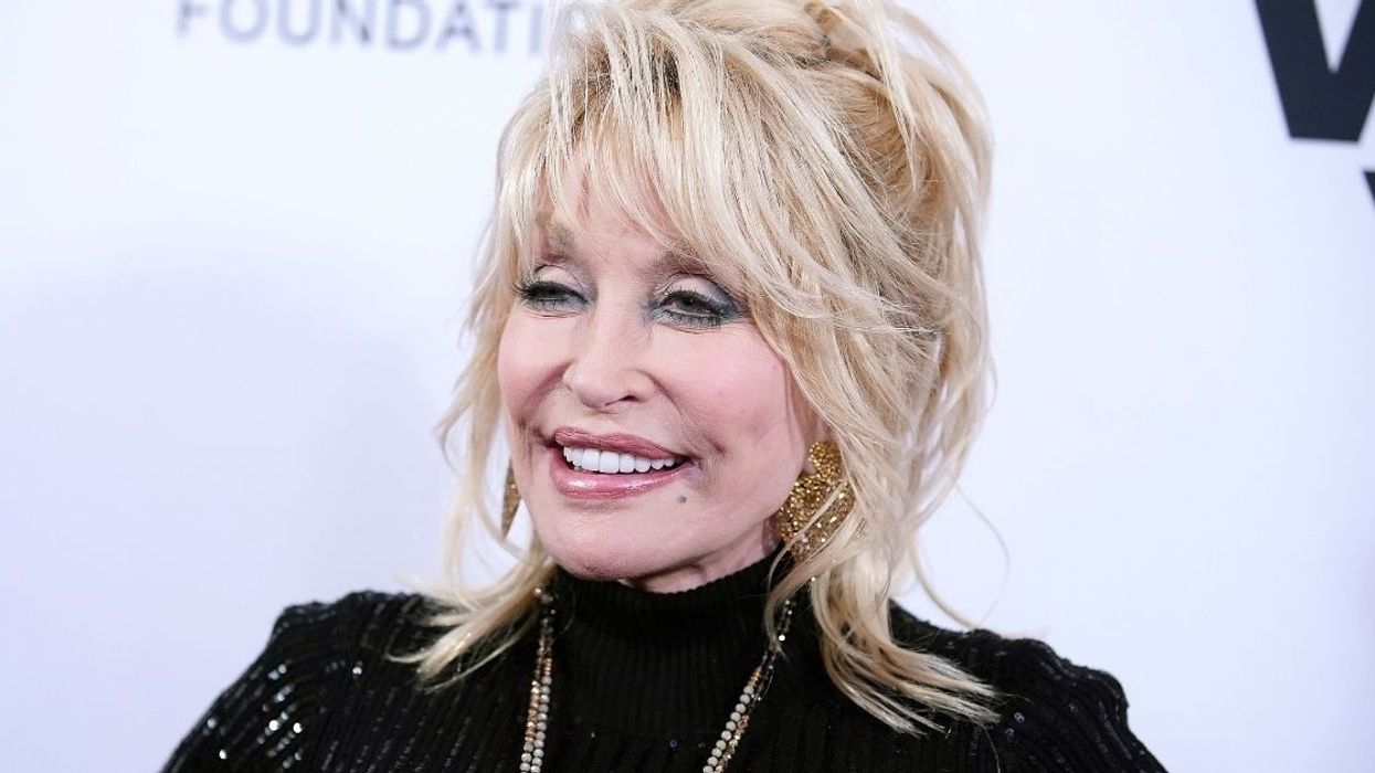 Dolly Parton's Pitch-Perfect Response To Why She Doesn't Have Kids Just Makes Us Love Her More