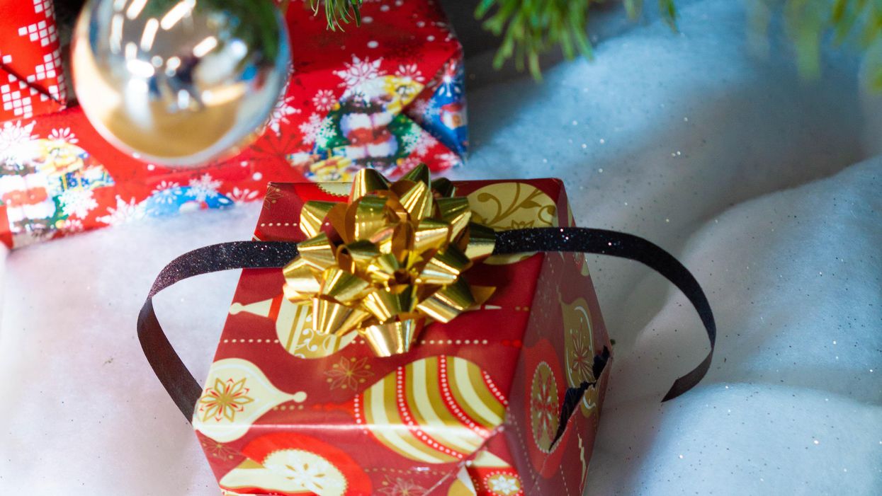 Dad Outraged After Being Called Out For Failing To Buy His Wife A Christmas Present Every Single Year