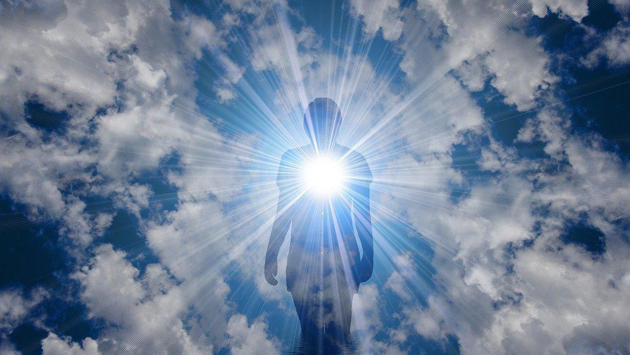 People Who Were Resuscitated From The Brink Of Death Explain What Was Going Through Their Mind