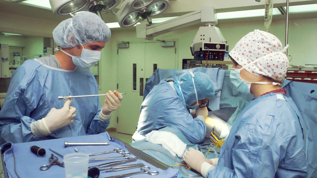 Surgeon Gets Nurse Fired For Not Allowing A Mom To Be With Her Child Because Of Her Crass Shirt