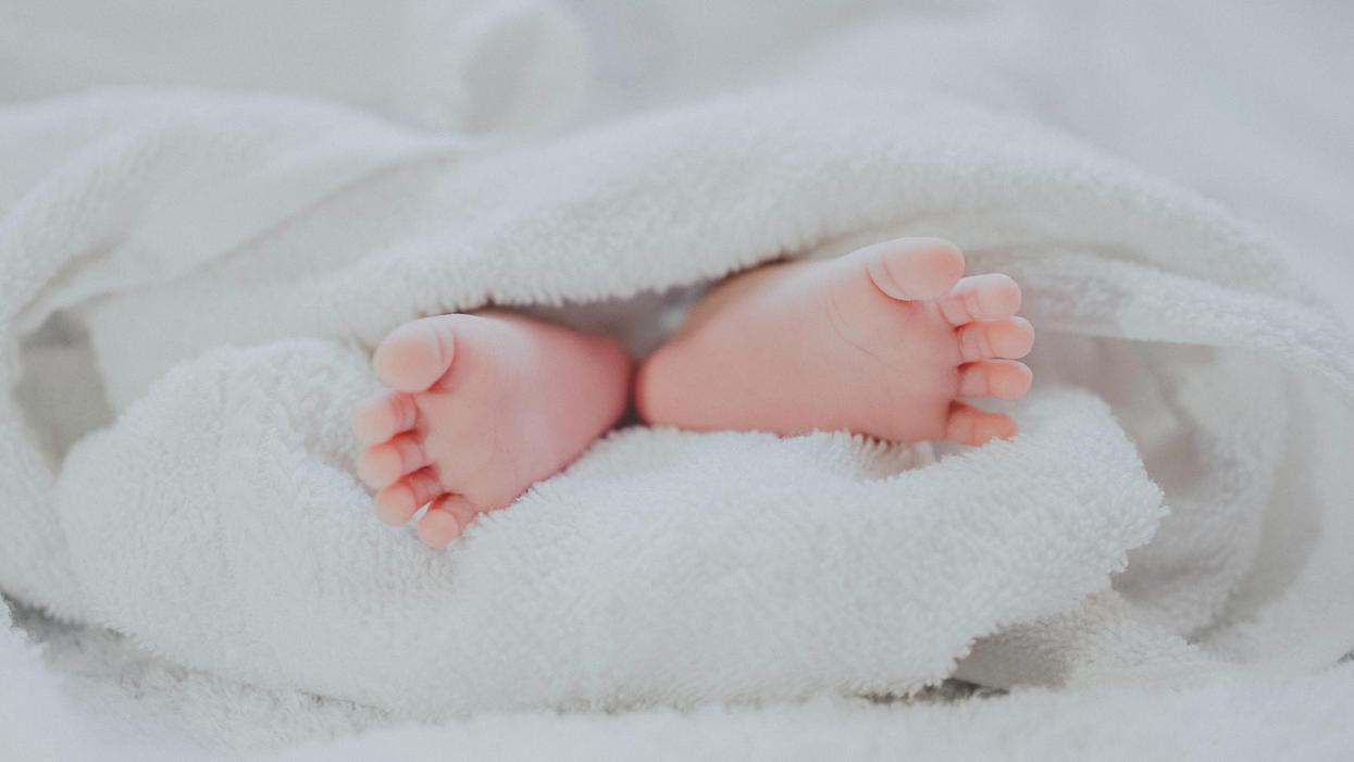 Teen Dad Slammed By Friend For Letting His Older Sister Adopt His Unborn Baby Instead Of Her