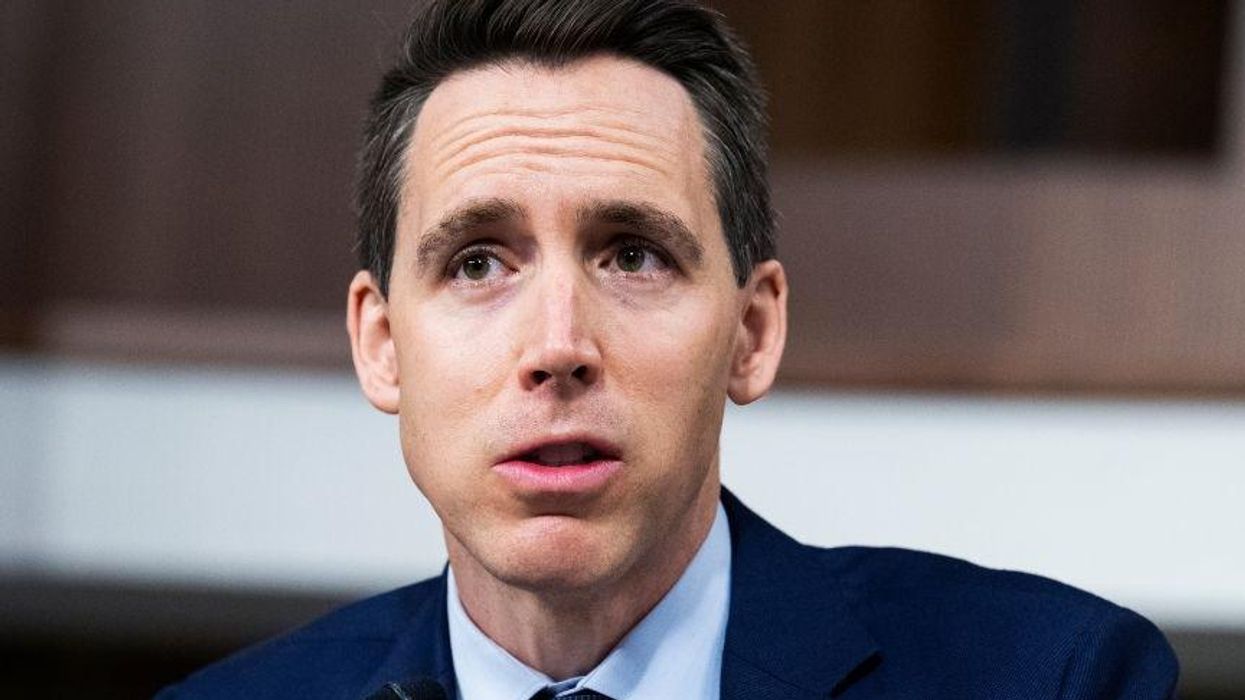 Pro-Trump Senator's Former Professor Savagely Calls Out His Hypocrisy After He Claims He's 'Muzzled'