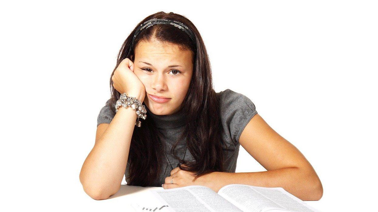 People Explain Which Things Scream 'Drop This Class Immediately'