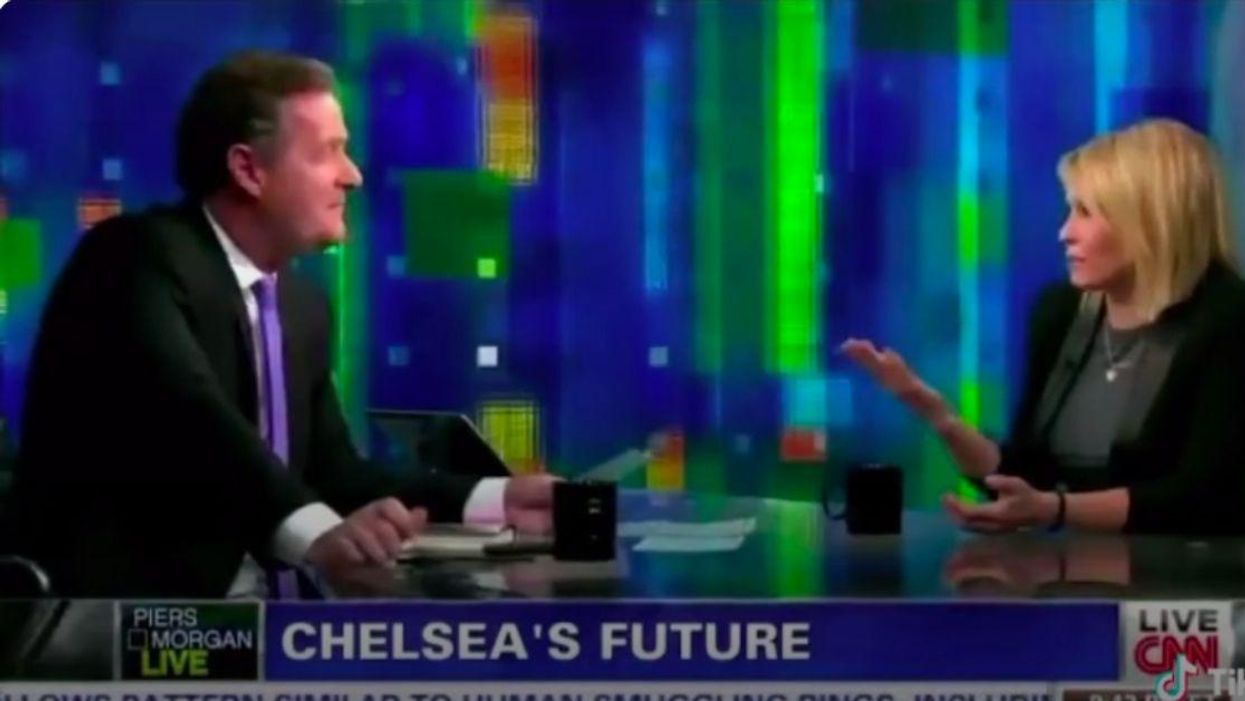 Chelsea Handler Brings Back Cringey 2014 Interview To Throw Some Shade At Piers Morgan