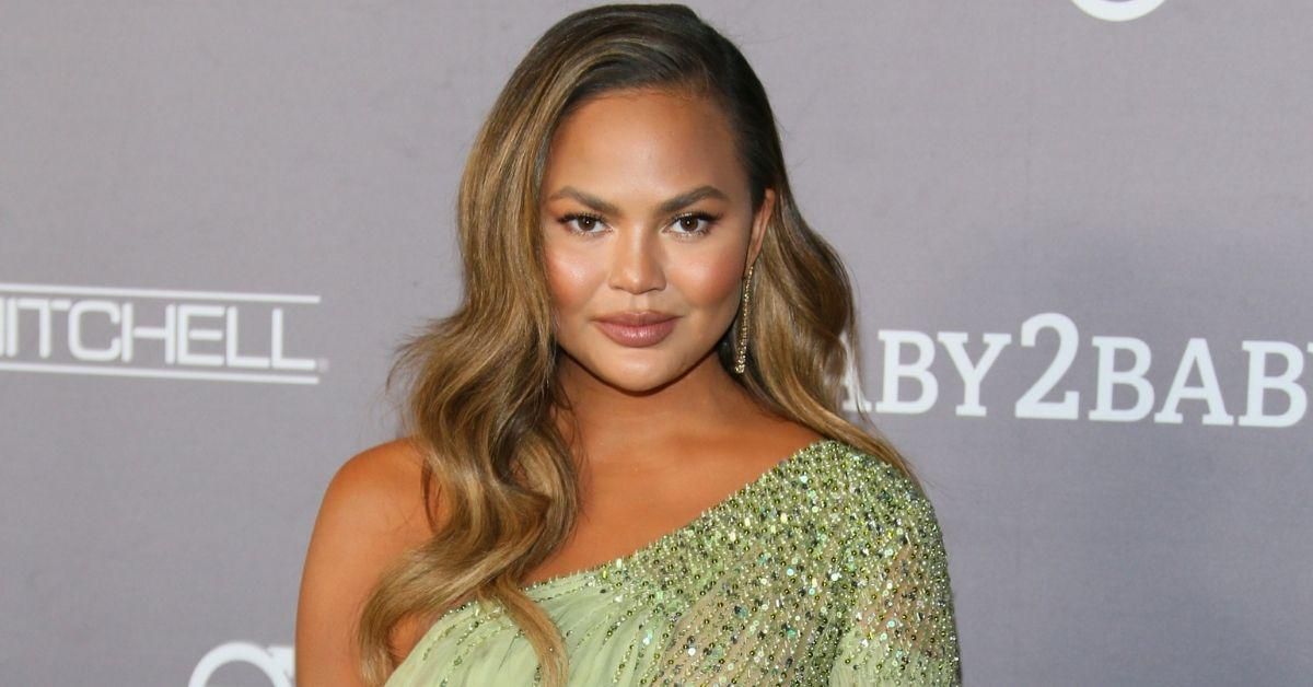 Chrissy Teigen Just Debuted Her New Silver 'Midlife Crisis' Hairdo—And Fans Are Rightly Obsessed