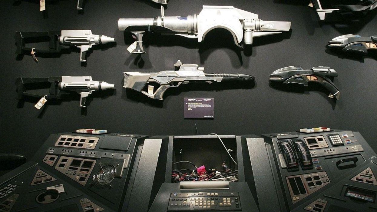 Florida Cops Sued For Violently Detaining Men After Thinking 'Star Trek' Memorabilia Were Weapons