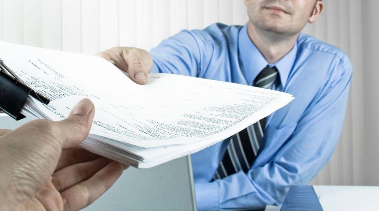 Kentucky Tax Preparer Sparks Outrage Over Sign Saying 'Homosexual Marriage Not Recognized'