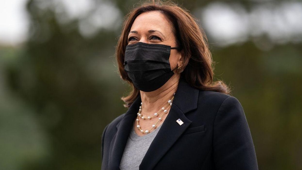 Woman Says She Threatened Kamala Harris' Life For Putting Her Hand On Her 'Purse' Instead Of Bible