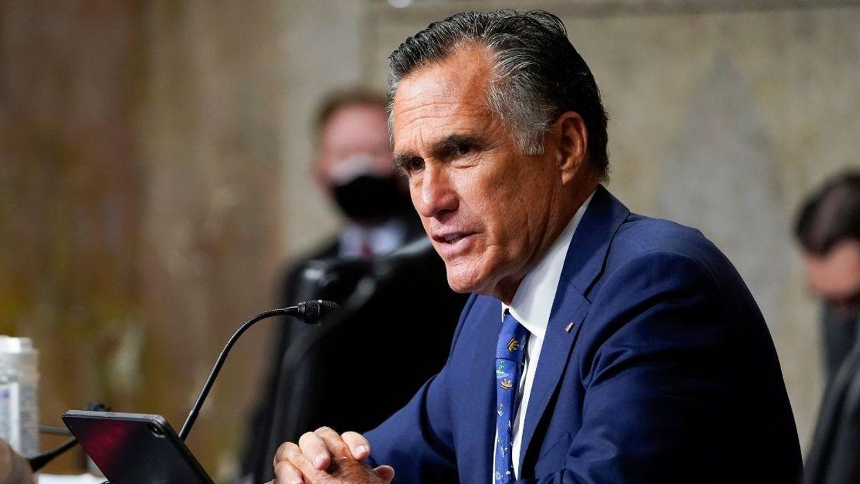 Mitt Romney Gets Loudly Booed By Utah Republicans While Trying To Make A Speech In Wild Video