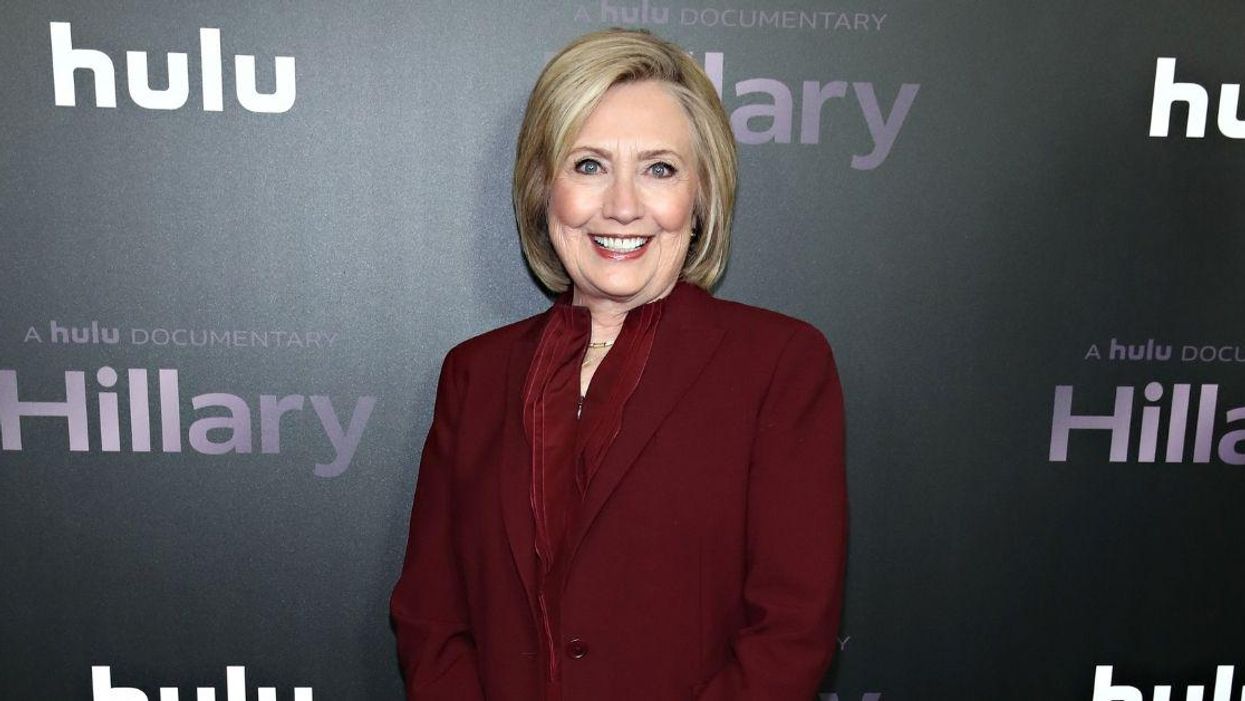 Hillary Clinton Perfectly Dismisses Tabloid Story Criticizing Her For Dining At 'Posh' Restaurant With Friends