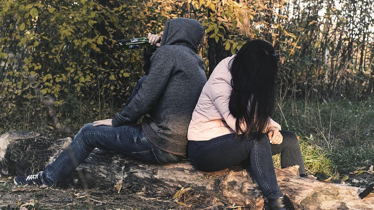 People Share The Early Warning Signs Of An Abusive Partner