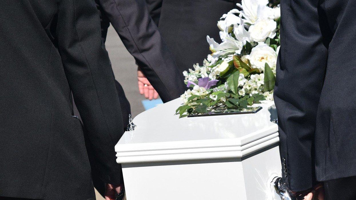 People Break Down The Worst Thing They've Seen Someone Do At A Funeral