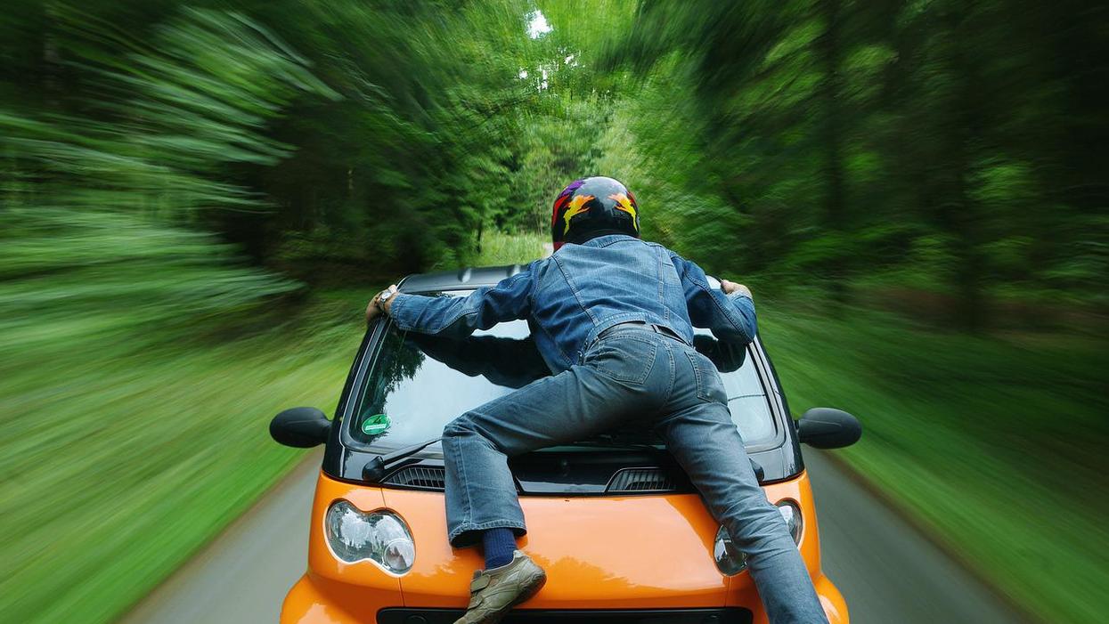 People Share The Most Important Survival Tactics Everyone Should Know