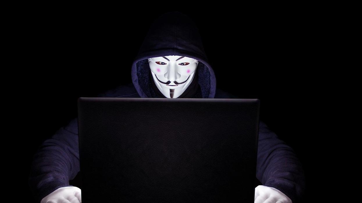 People Explain Which Conspiracy Theories They Absolutely Believe To Be True