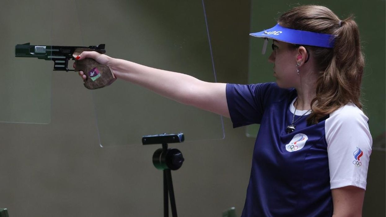 Guys Mansplain How Gold Medal-Winning Sharpshooter Is Holding Her Gun Wrong, Because Of Course