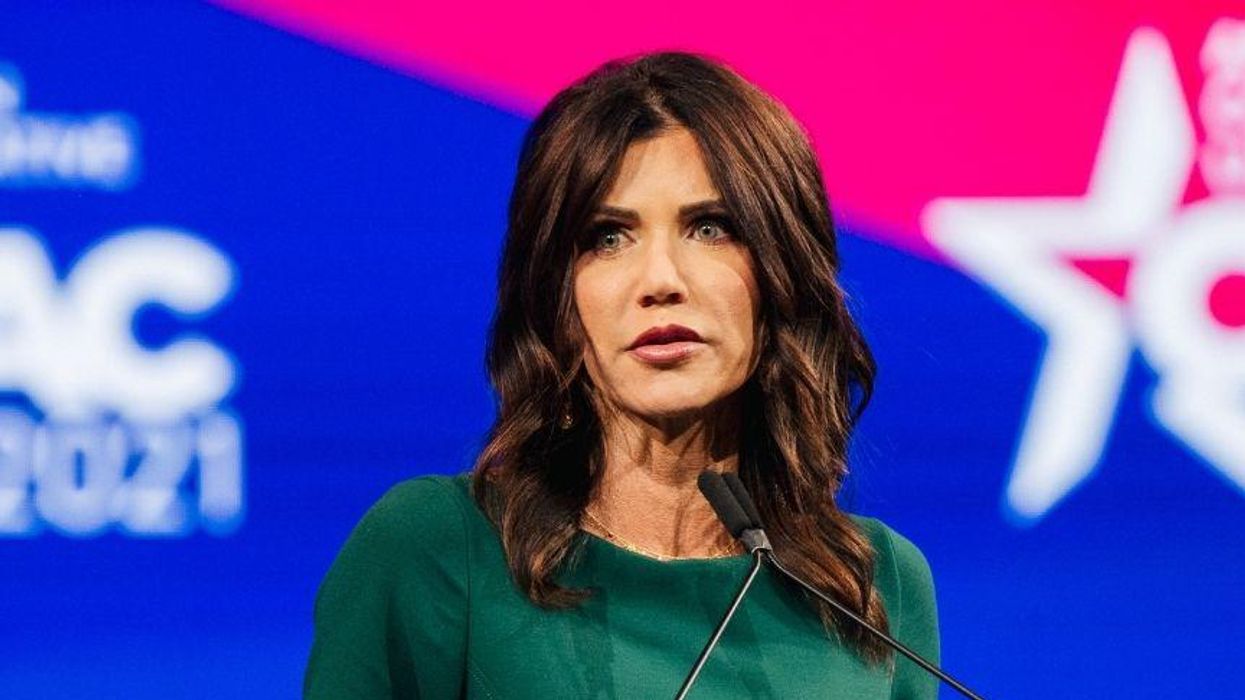 Pro-Trump Governor Mocked for Vowing to 'Protect' Her Constituents from Vaccine Mandates