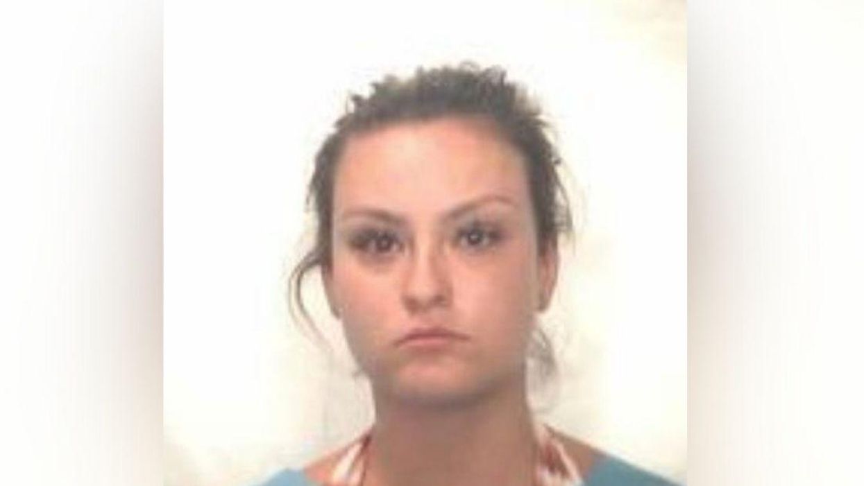 Illinois Woman Arrested After Fake Vaccine Card She Used To Enter Hawaii Is Riddled With Errors