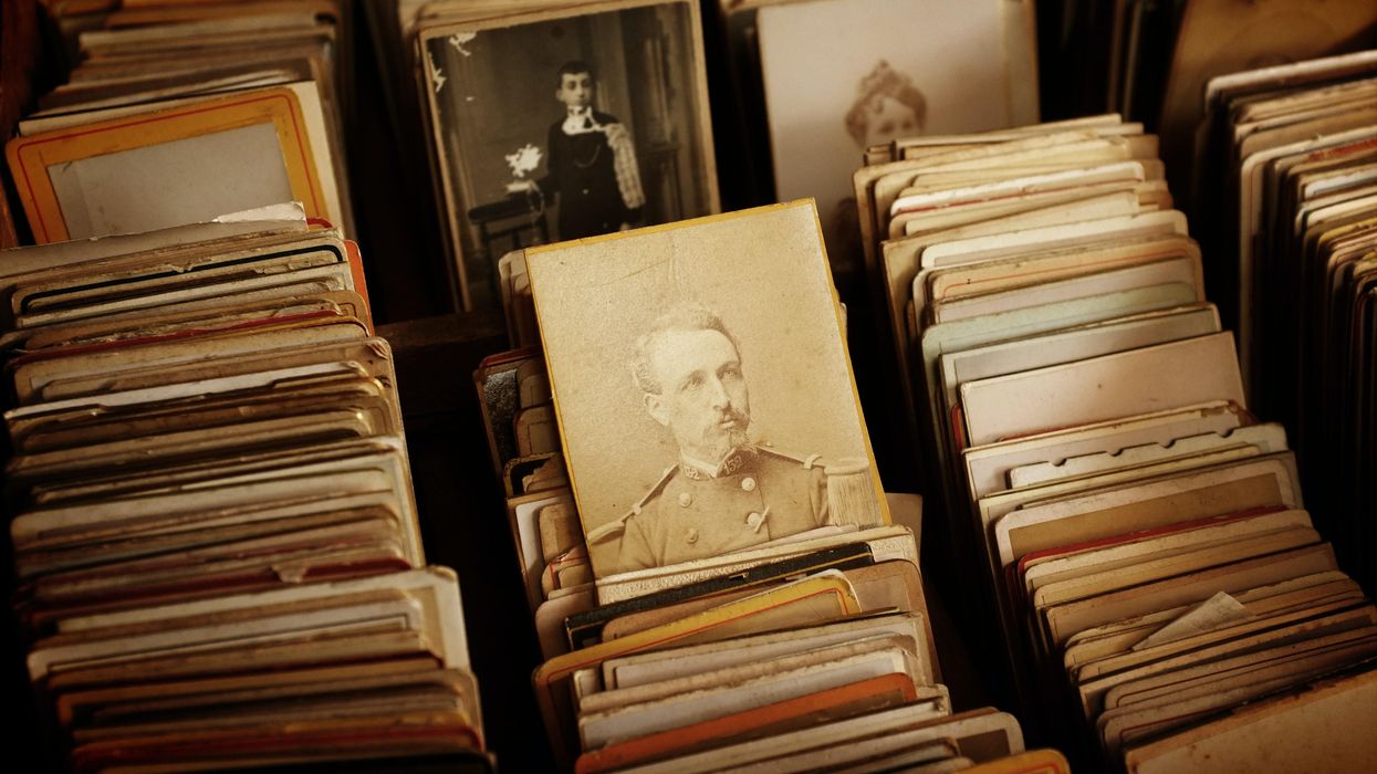 History Buffs Break Down Which Common Misconceptions Drive Them Insane