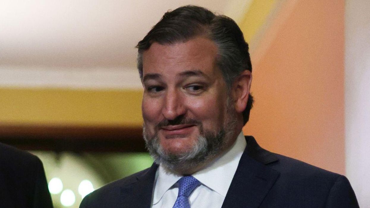 Ted Cruz Just Joked About That Time He Fled Texas On Cancun Trip—And, Yeah, It's Still Not Funny