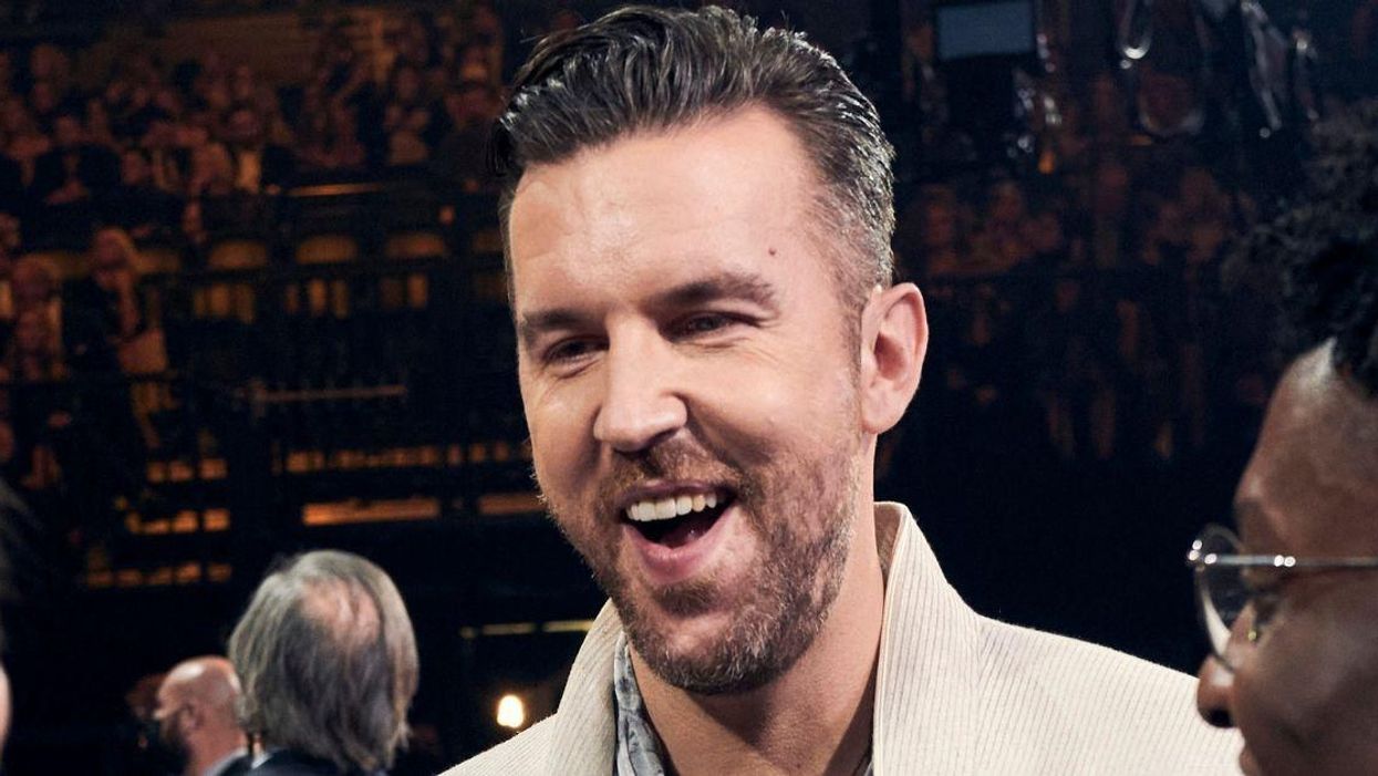 Fans Overjoyed As Gay Country Star Kisses Boyfriend After Big Win At CMA Awards: 'Love Wins Tonight'