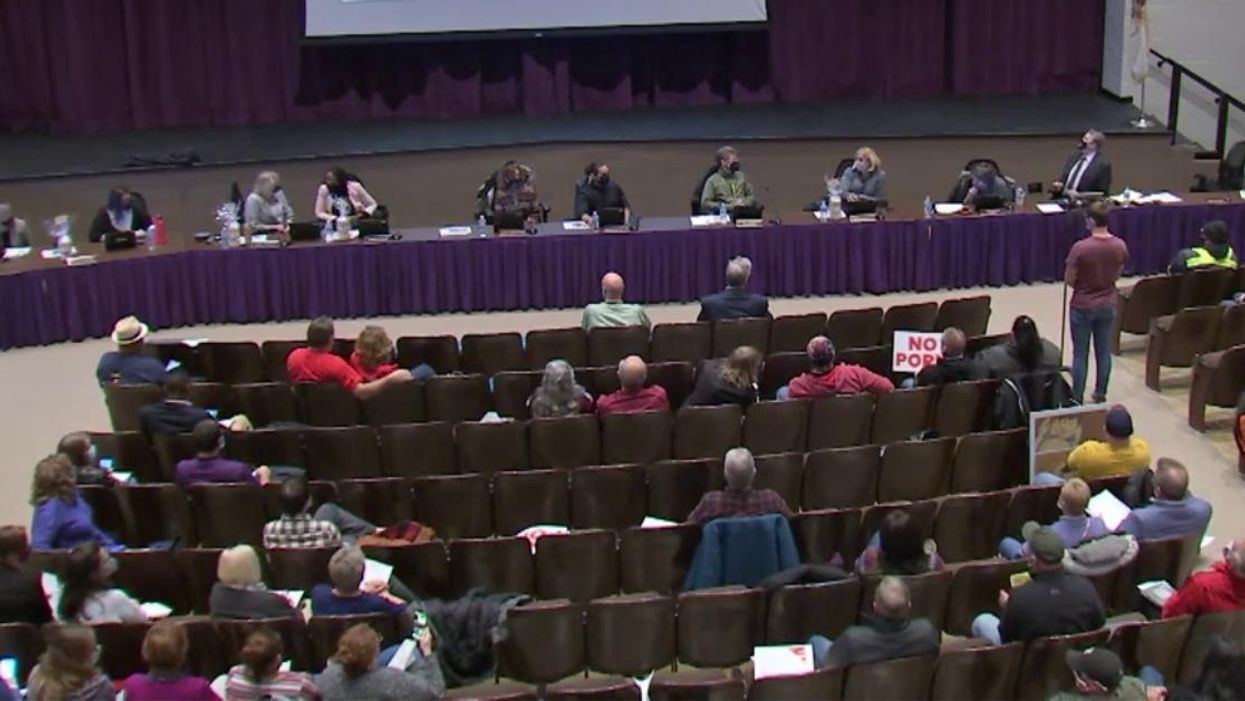 High Schoolers Expertly Call Out Hypocrisy Of 'Free Speech' Trumpers Trying To Ban Queer Book